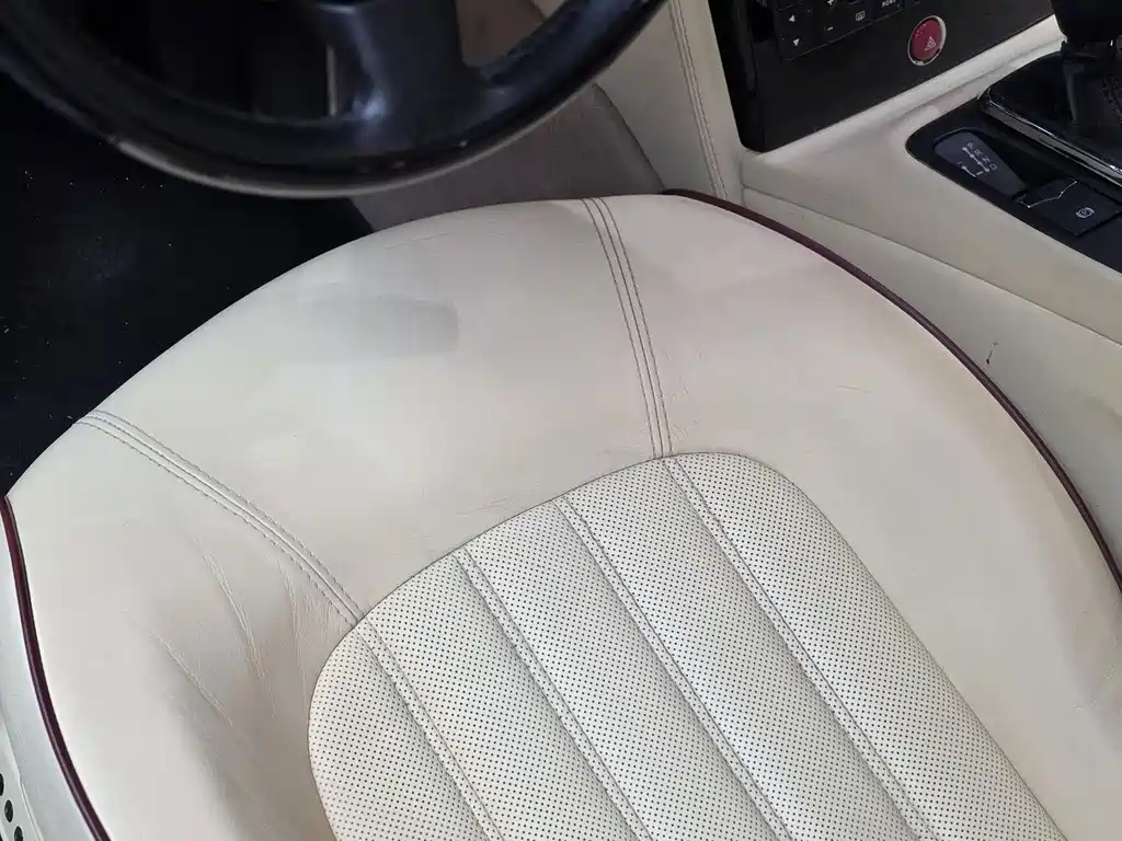 Maserati Quattroporte — миниатюра 26