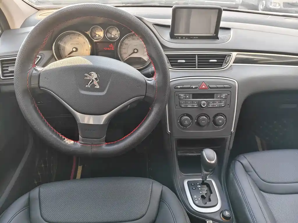 Peugeot 308 Joy Edition Classic 1.6L Auto Premium Fashion Type, фото 5