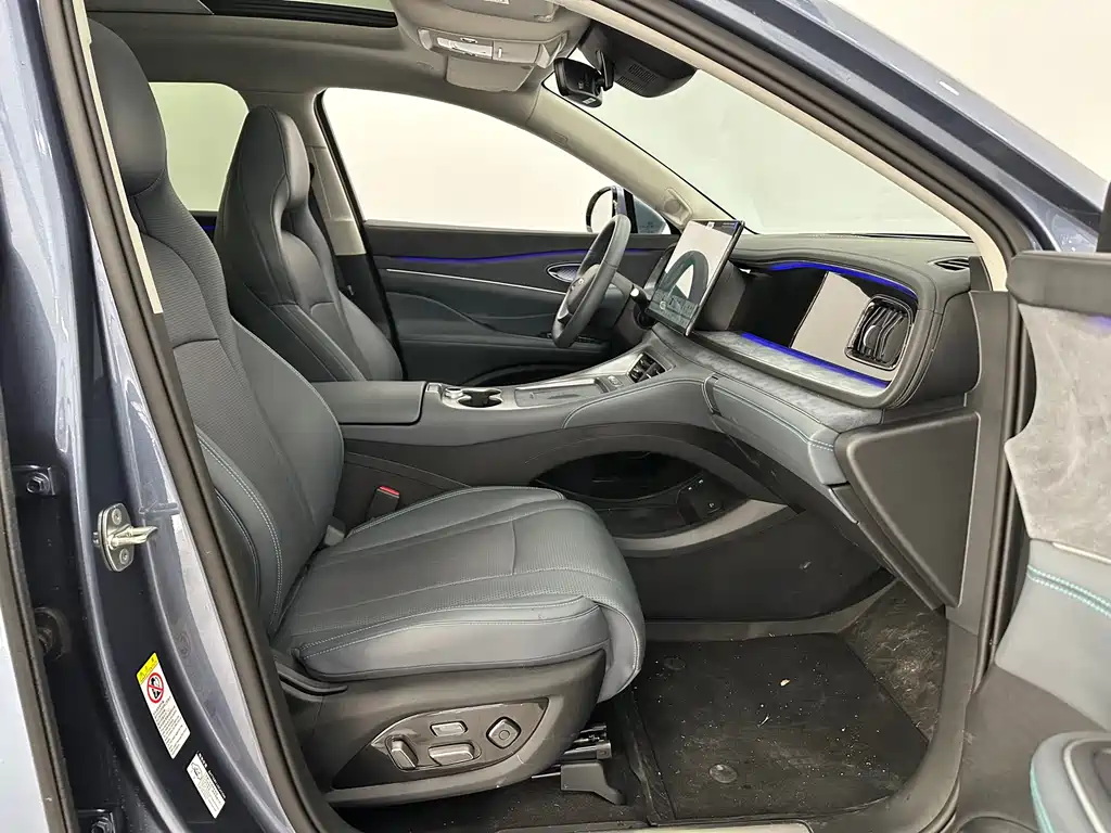 BYD SEA LION 07 DM I