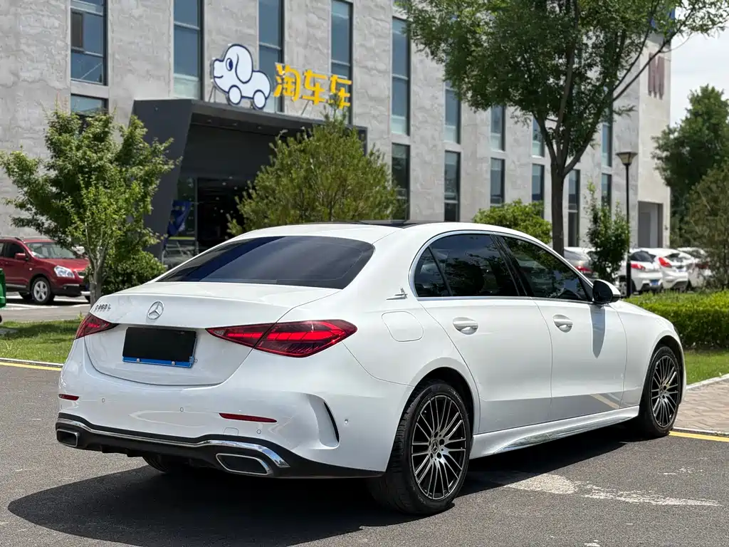 Mercedes-Benz C-Class — миниатюра 4