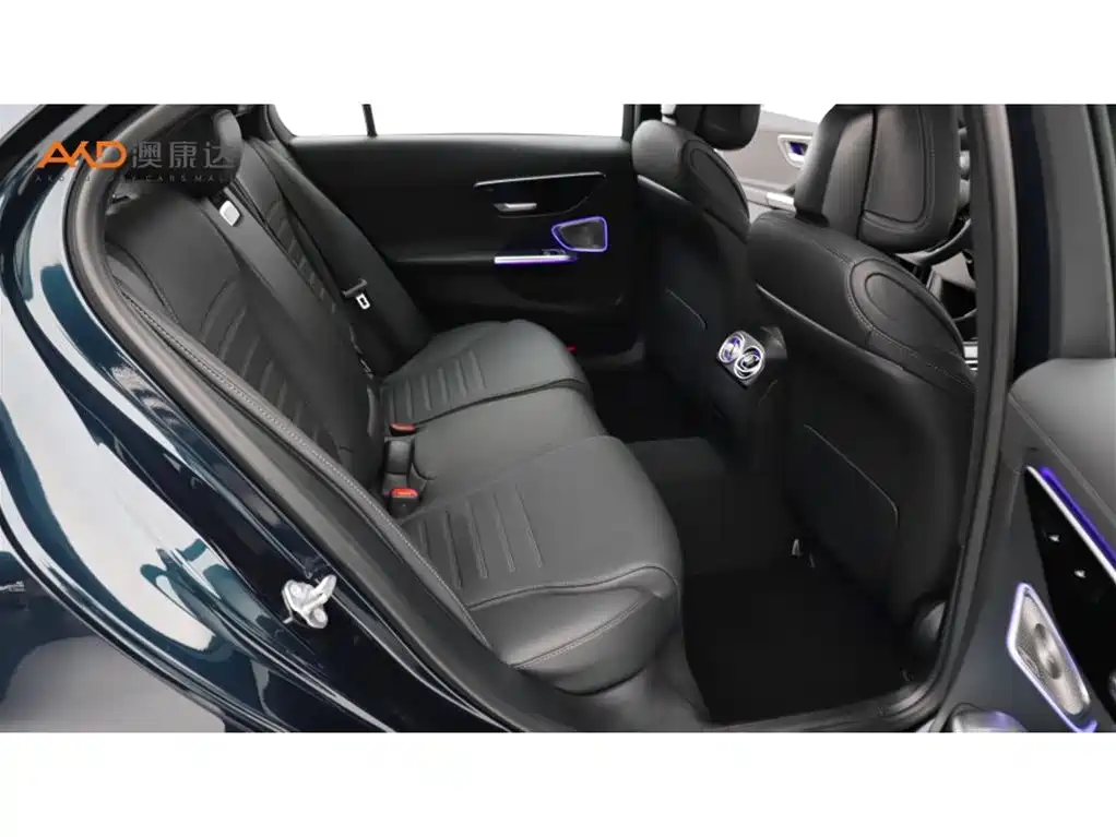 Mercedes-Benz C-Class — миниатюра 8