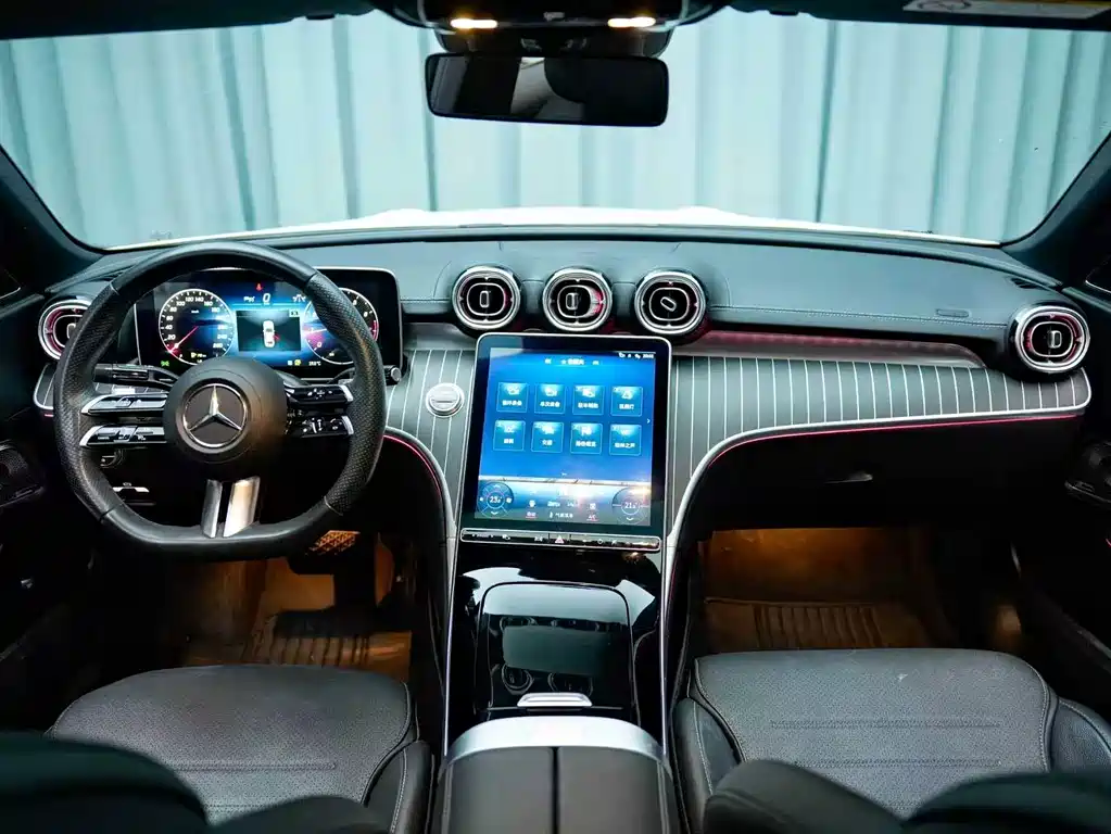 Mercedes-Benz C-Class — миниатюра 6