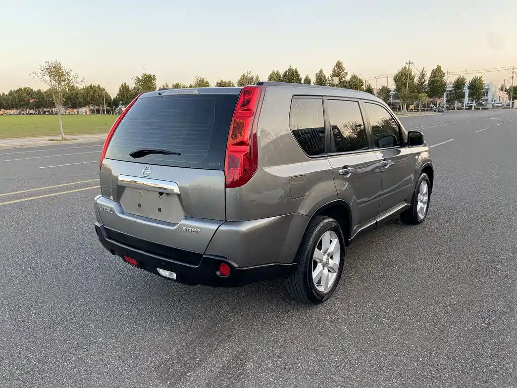 Nissan X-Trail — миниатюра 4