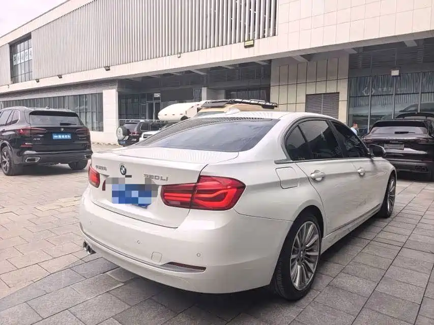 BMW 3 Series — миниатюра 7