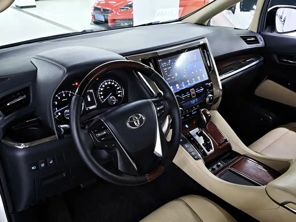 Toyota Alphard 2015 3.5L Luxury