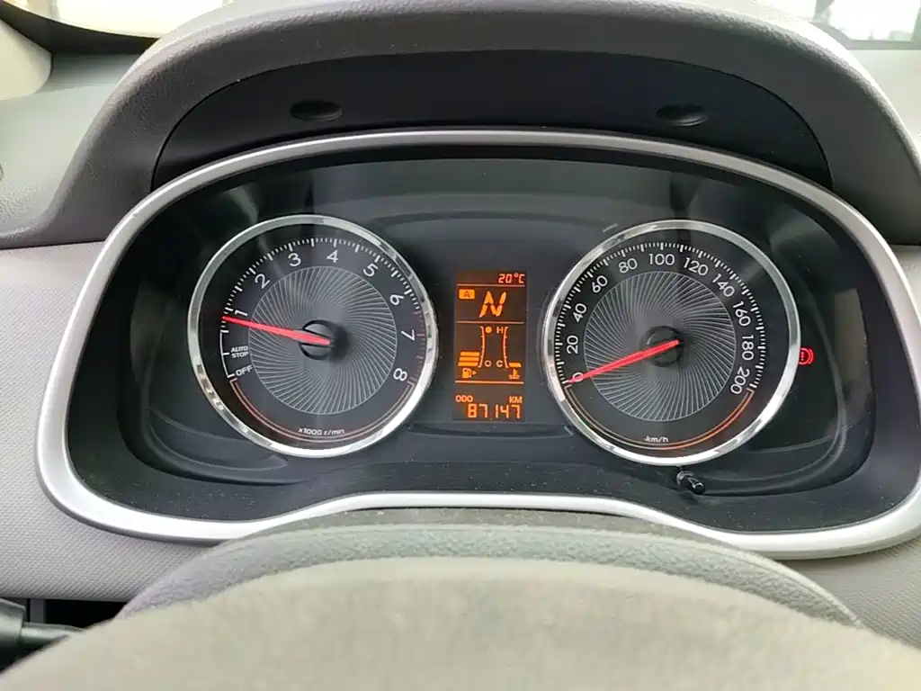 Chevrolet Sail — миниатюра 12