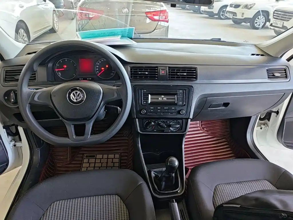 Volkswagen Santana — миниатюра 10