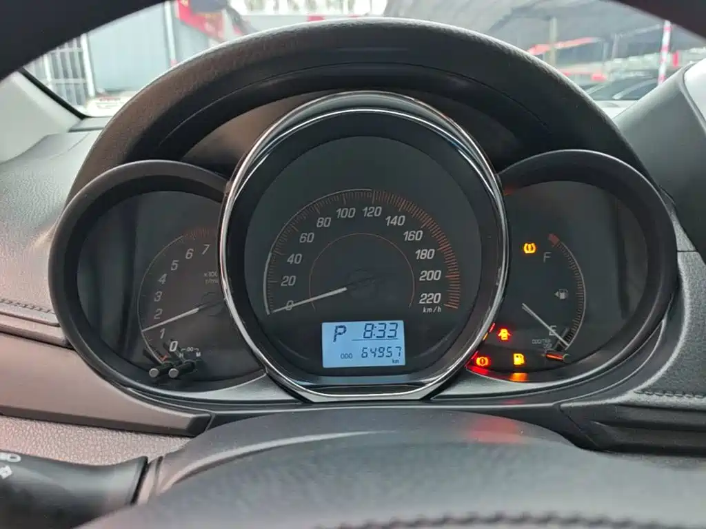Toyota Yaris L — миниатюра 12