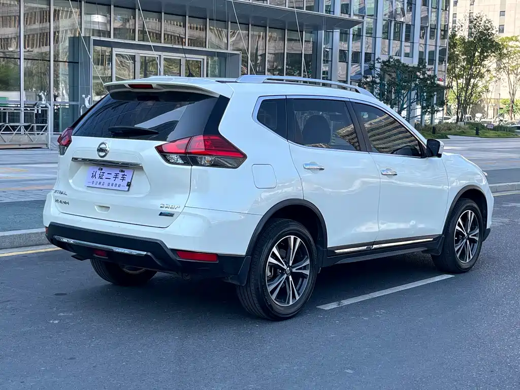 Nissan X-Trail — миниатюра 6