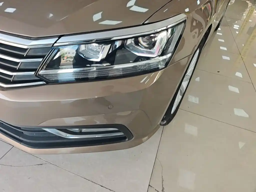 Volkswagen Passat — миниатюра 24
