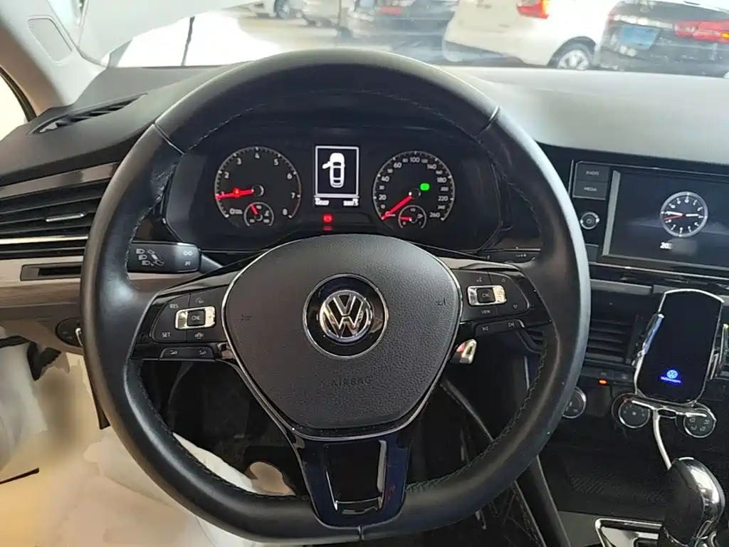Volkswagen Bora — миниатюра 11