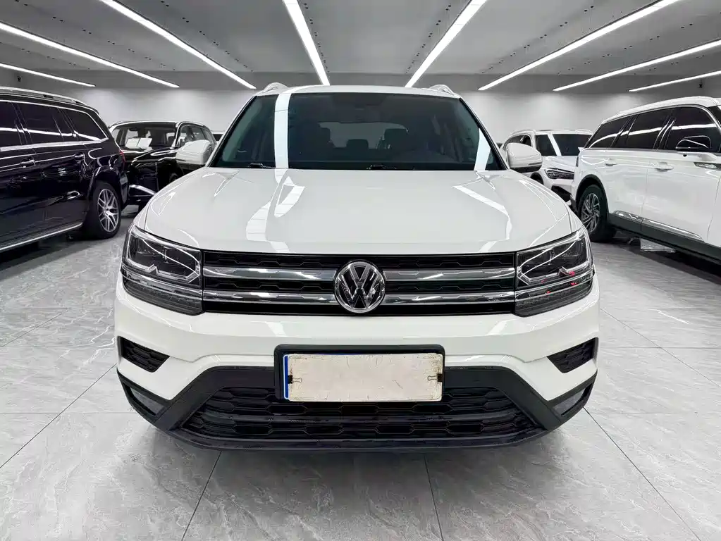 Volkswagen Tharu — миниатюра 2
