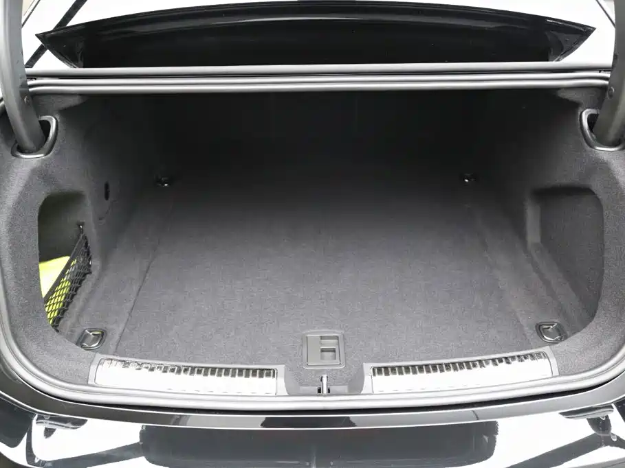 Audi A6L — миниатюра 29
