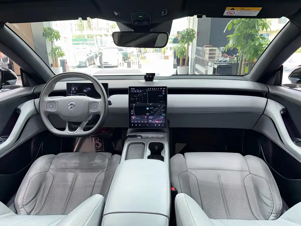 NIO ET5T — миниатюра 6