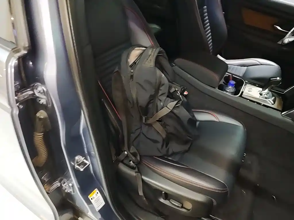 Land Rover Discovery Sport — миниатюра 25