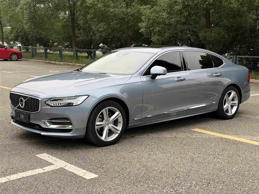 Volvo S90 — миниатюра 10