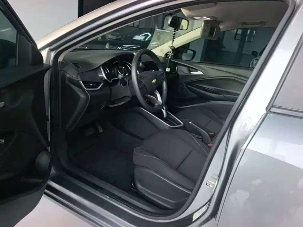 Chevrolet Cavalier — миниатюра 16