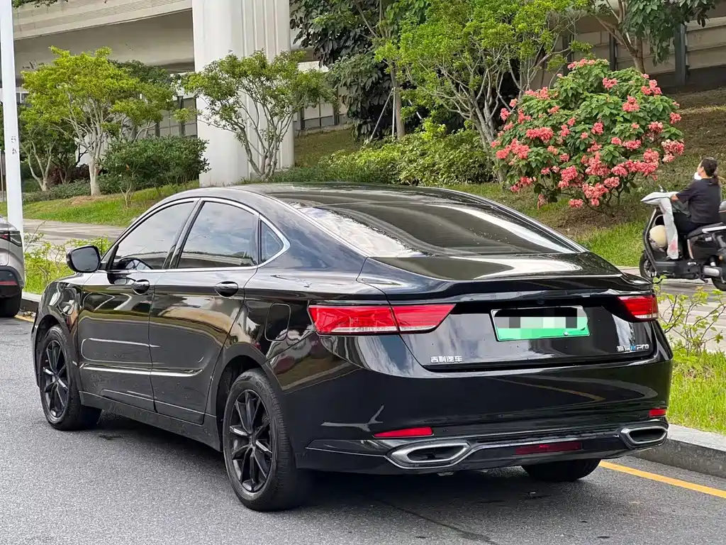 Geely Borui Hybrid — миниатюра 5