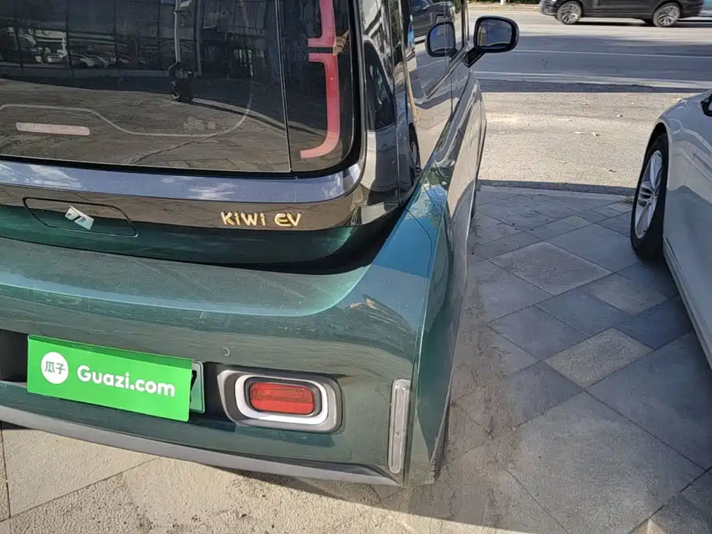 Baojun KiWi EV — миниатюра 8