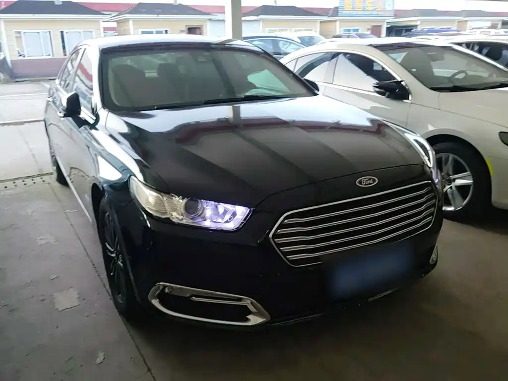 Ford Taurus — миниатюра 4