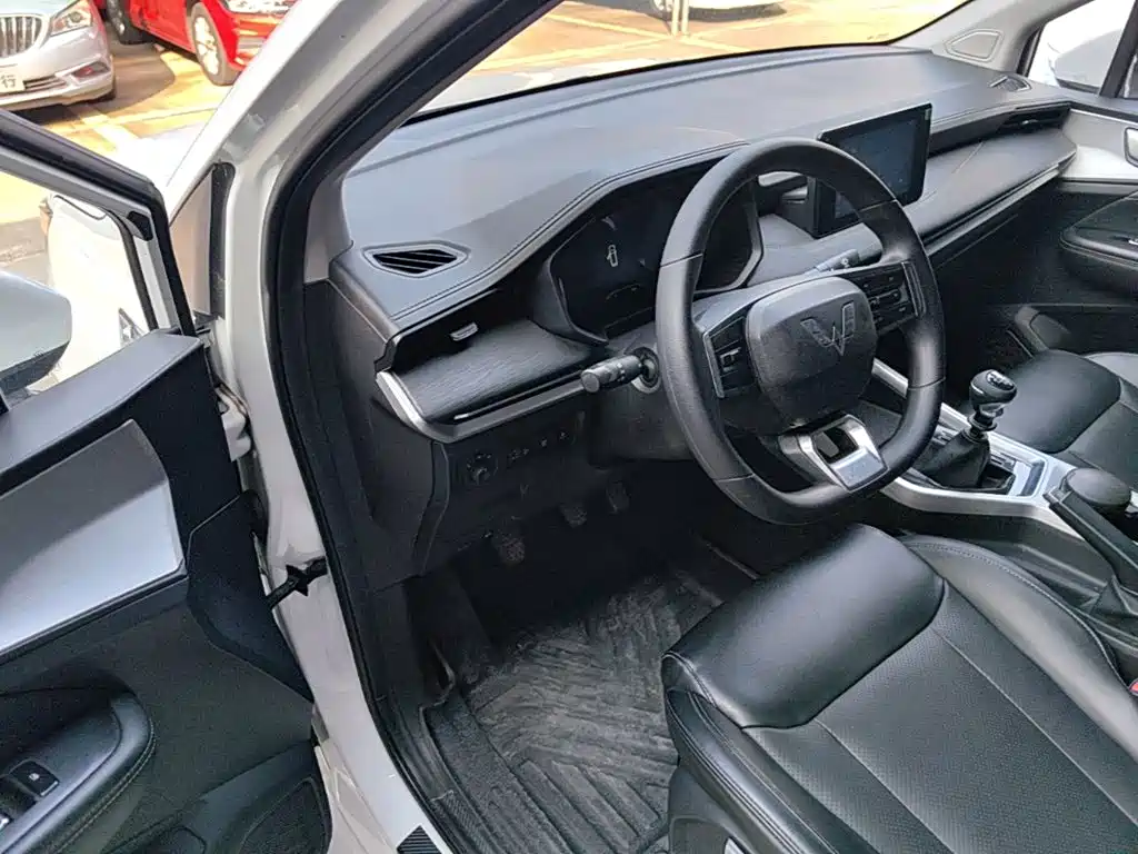 Wuling Jiachen — миниатюра 16