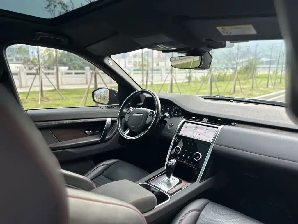 Land Rover Discovery Sport — миниатюра 13