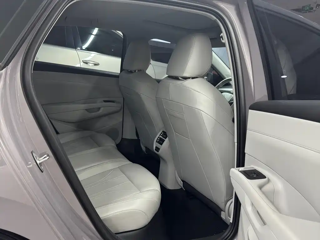 Volkswagen Lavida — миниатюра 9