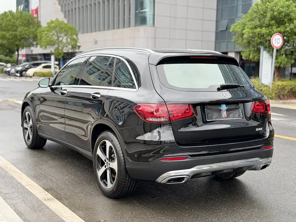 Mercedes-Benz GLC — миниатюра 12
