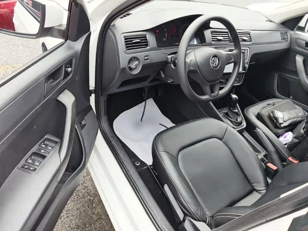 Volkswagen Santana — миниатюра 16