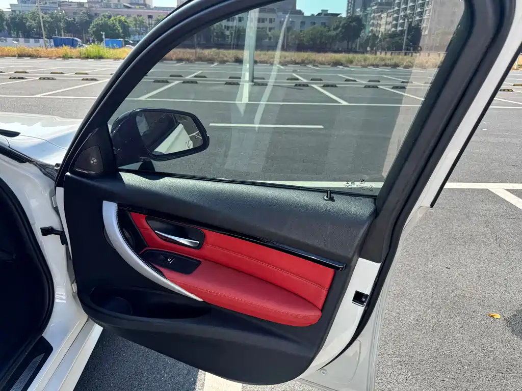 BMW 3 Series — миниатюра 18