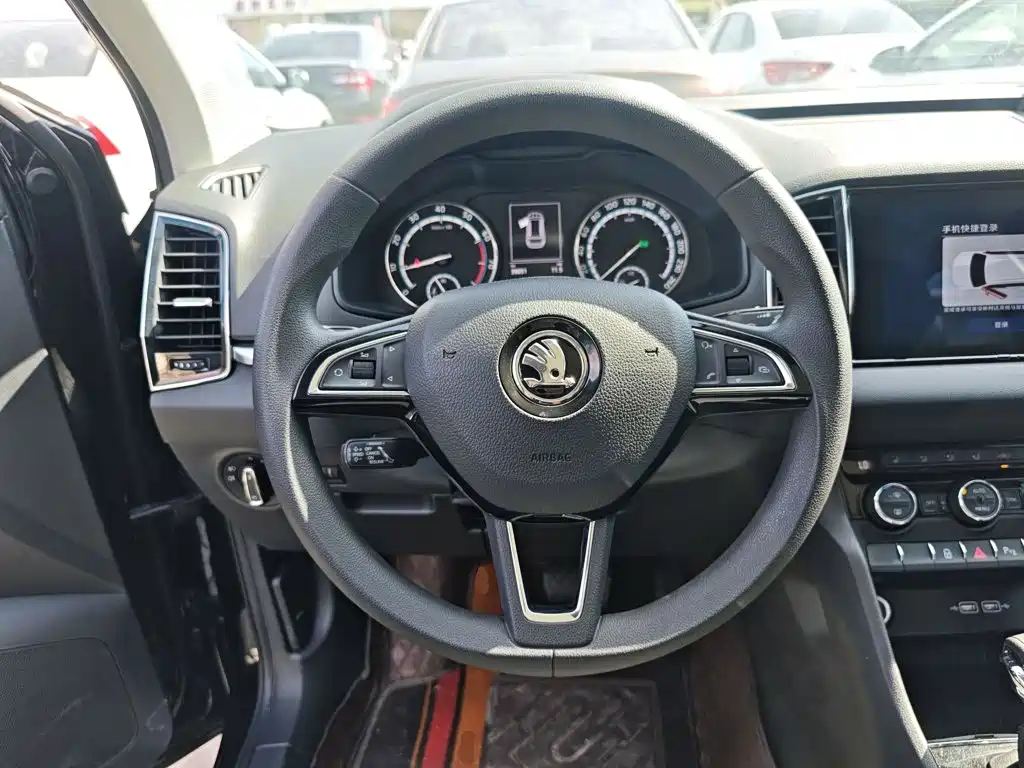 Skoda Karoq — миниатюра 11