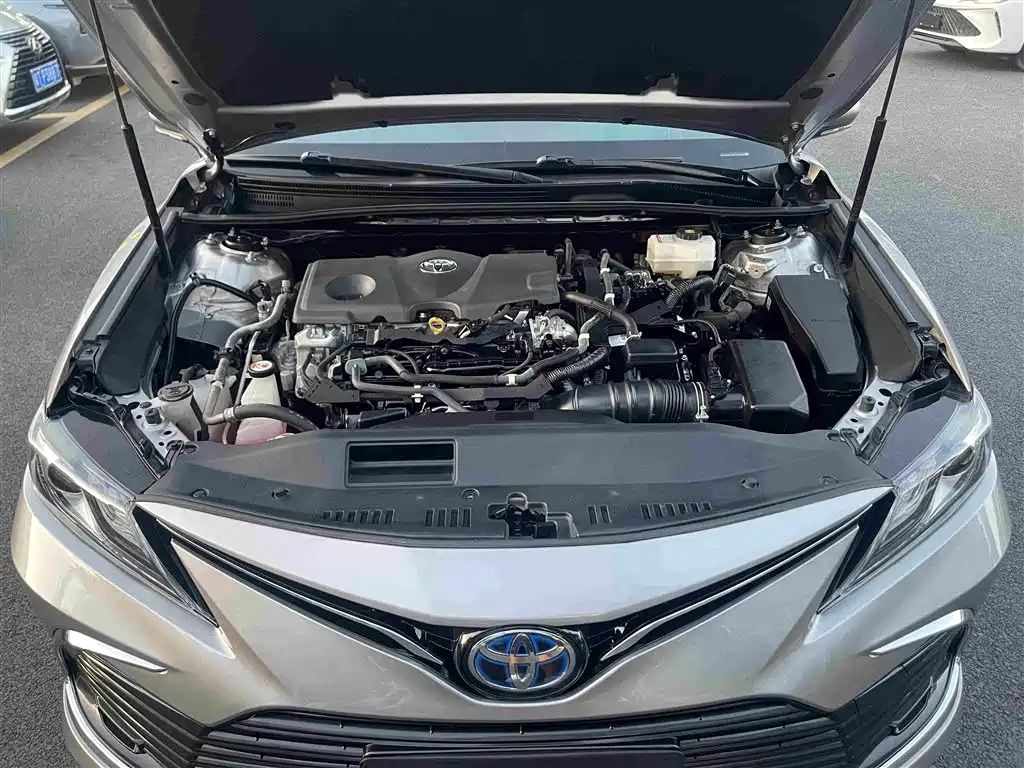 Toyota Camry — миниатюра 28