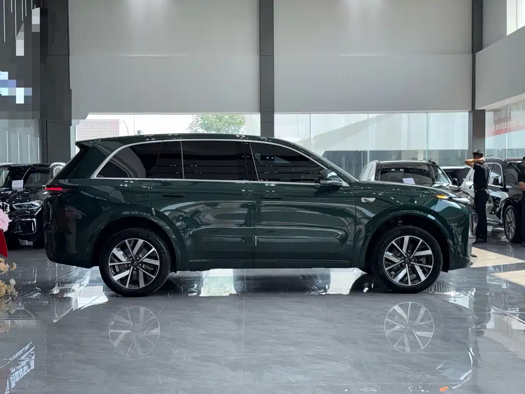 Li Auto Li L8 — миниатюра 3