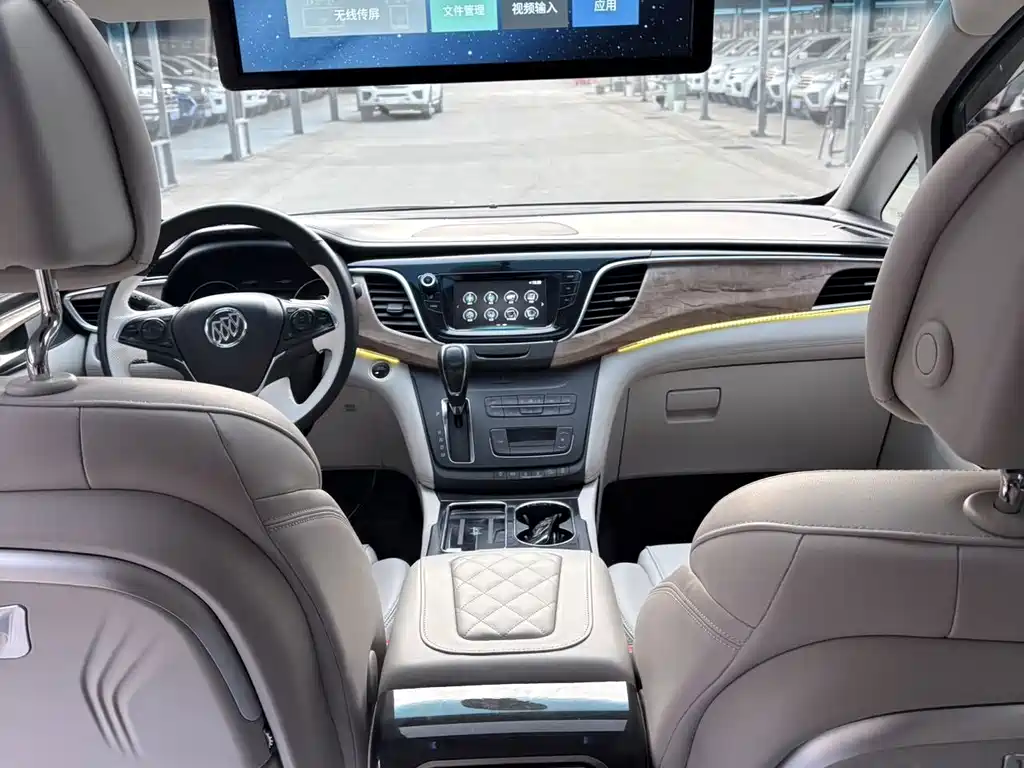 Buick GL8 — миниатюра 10