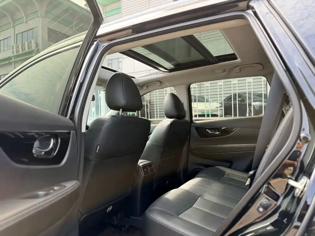 Nissan X-Trail — миниатюра 11