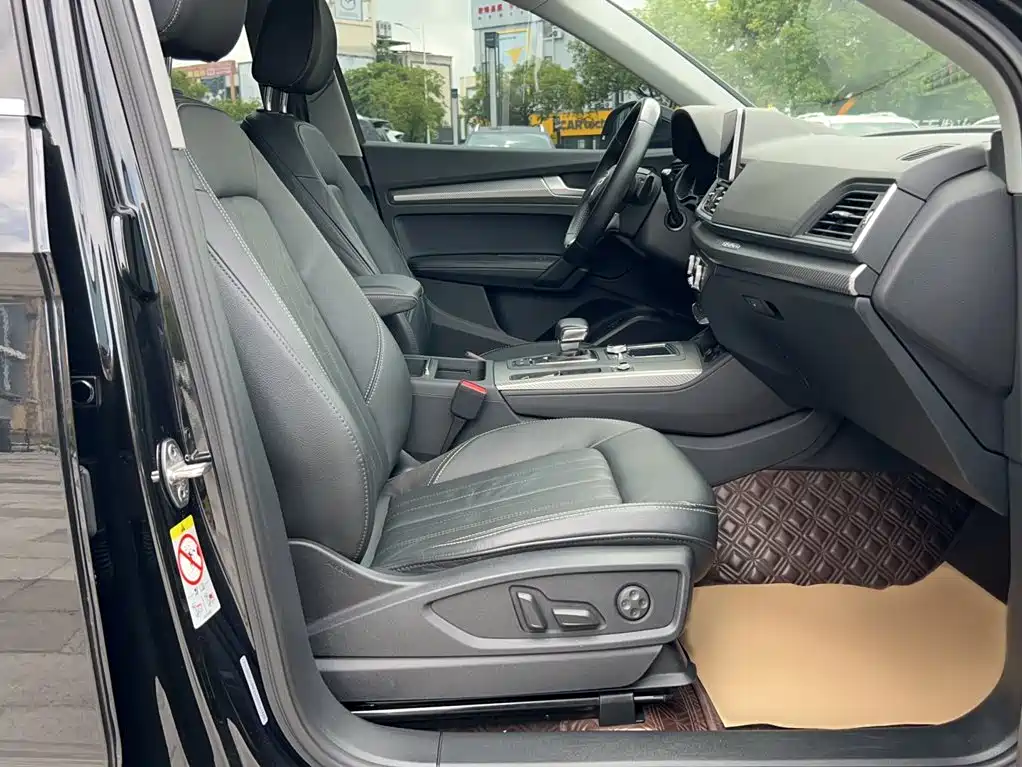 Audi Q5L — миниатюра 15
