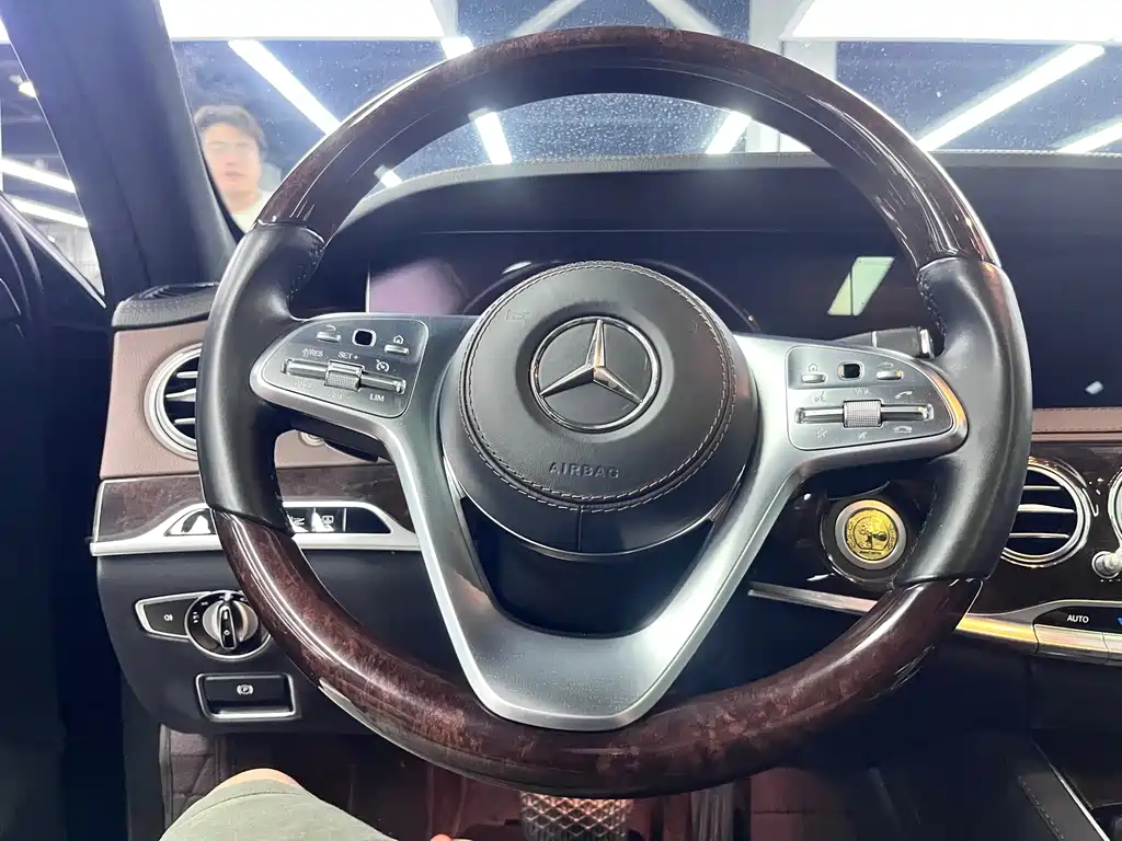 Mercedes-Benz S-Class — миниатюра 5