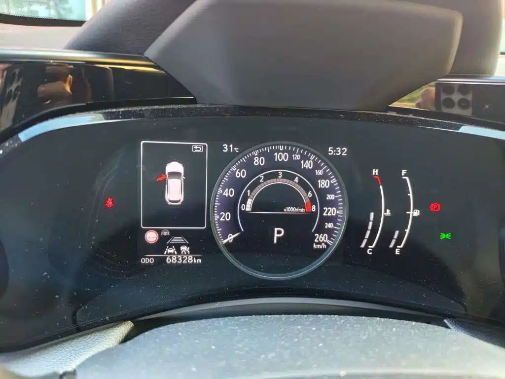 Lexus NX — миниатюра 9