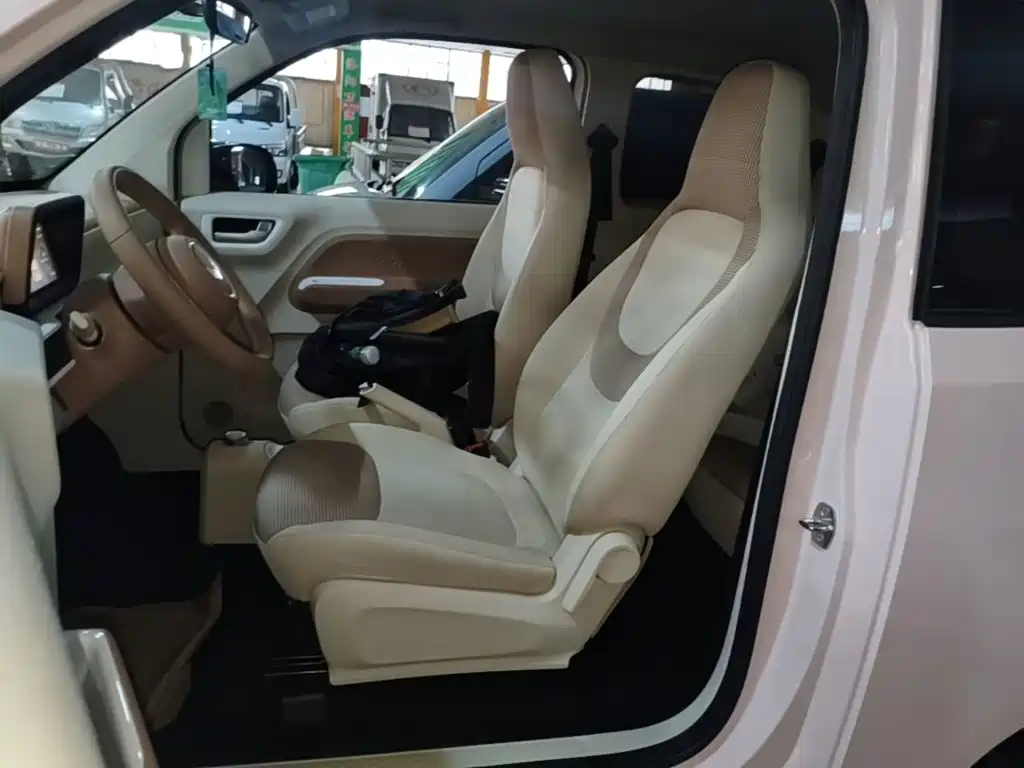 Wuling MINIEV — миниатюра 15