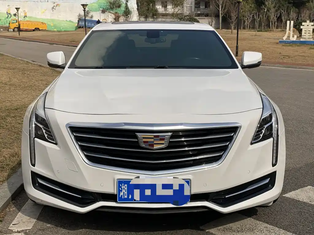 CADILLAC CT6