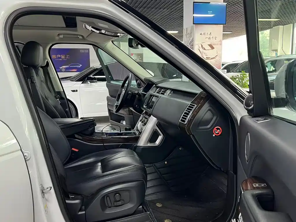 Land Rover Range Rover — миниатюра 15