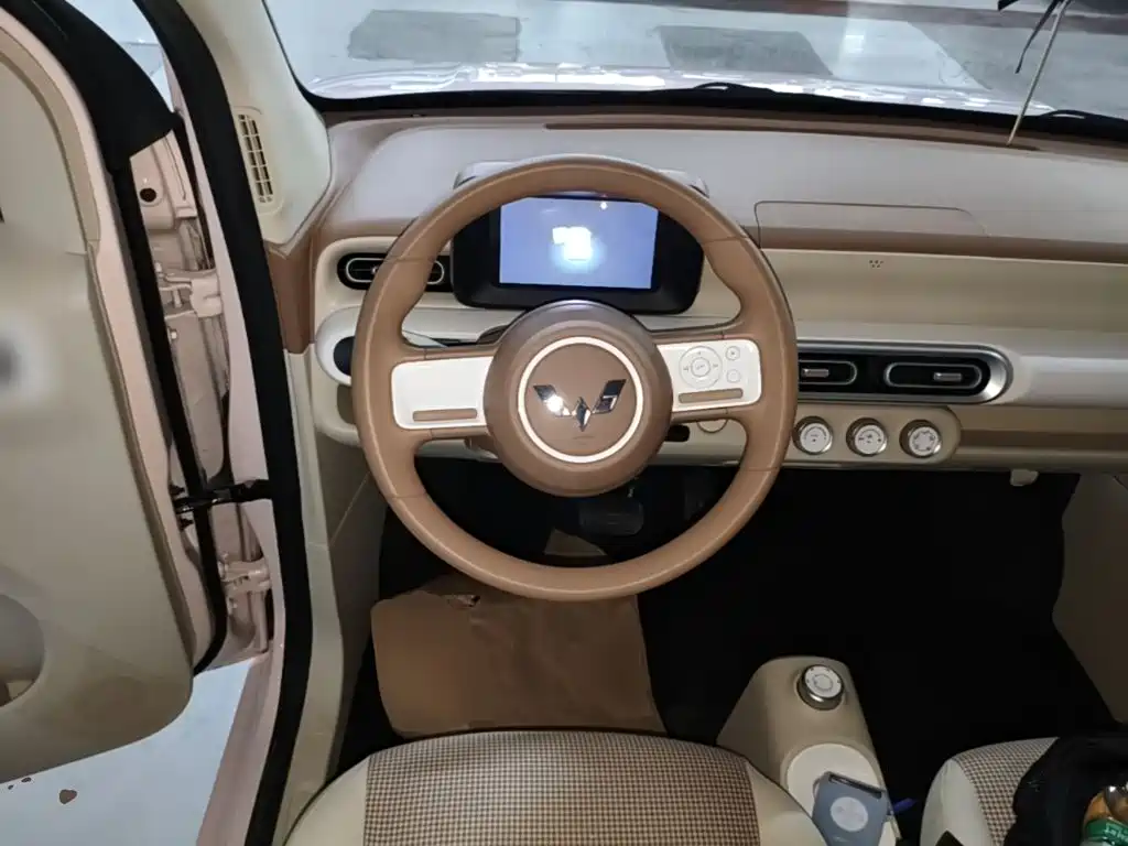 Wuling MINIEV — миниатюра 11