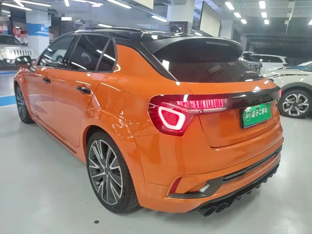 Lynk & Co 02 Hatchback — миниатюра 5