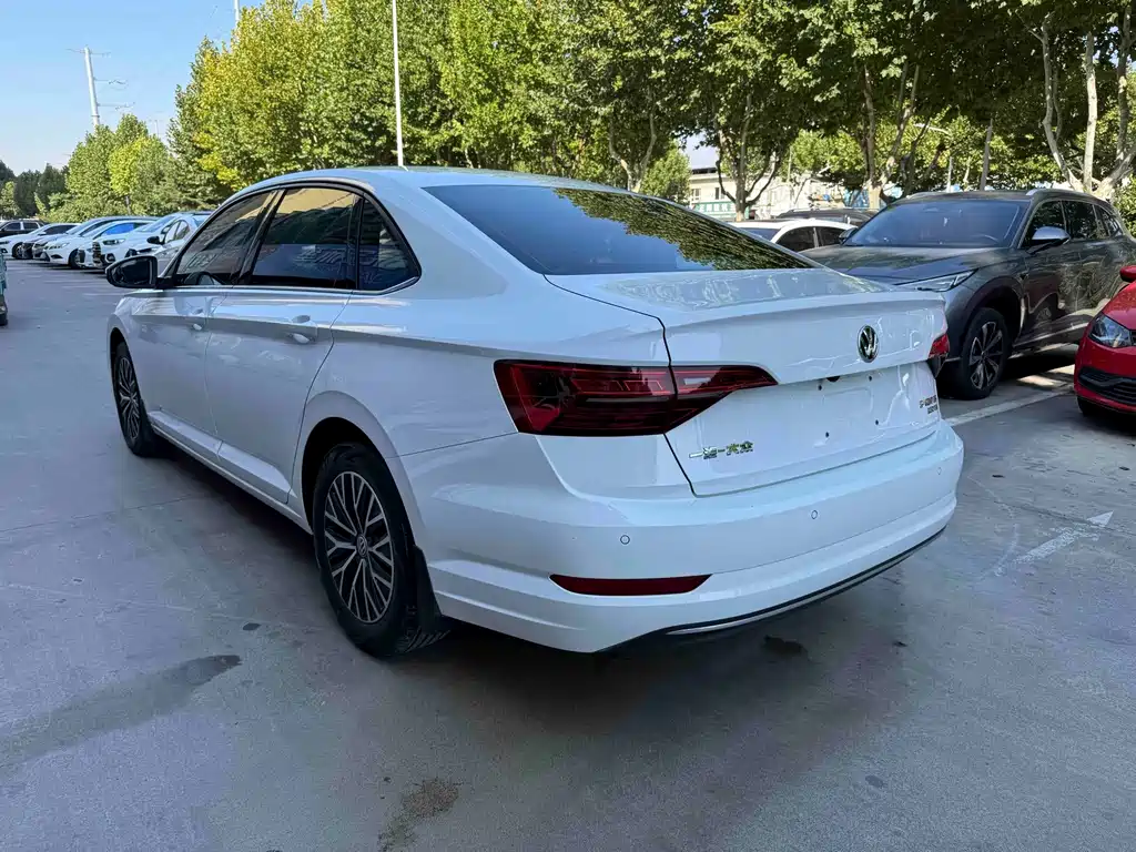 Volkswagen Sagitar — миниатюра 6