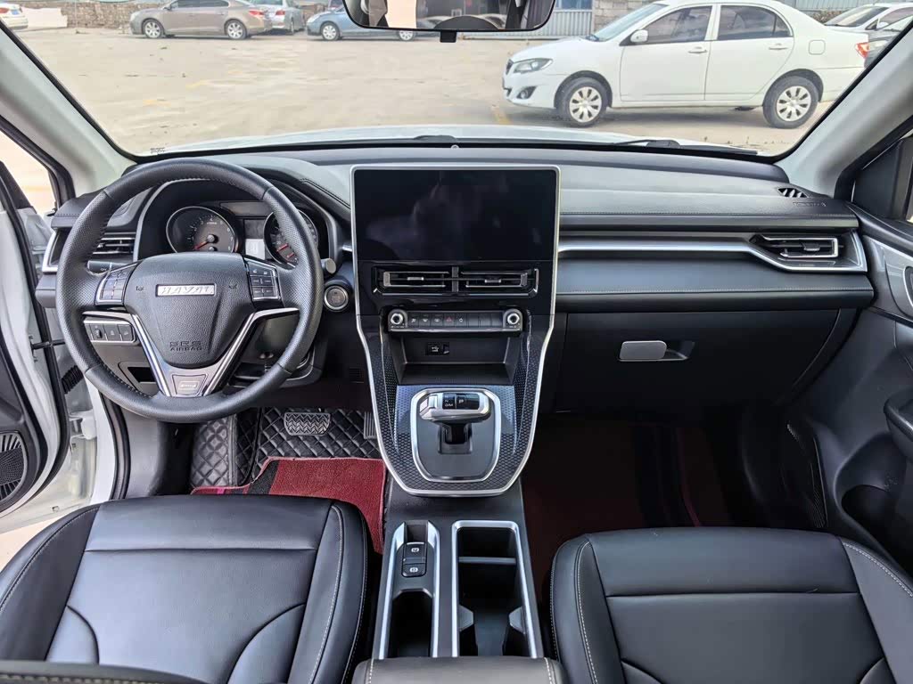 Haval Haval M6 1.5 л 2023 г. Белый, пробег 48000 км
