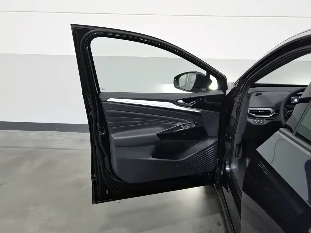 Volkswagen ID.4 Crozz — миниатюра 8