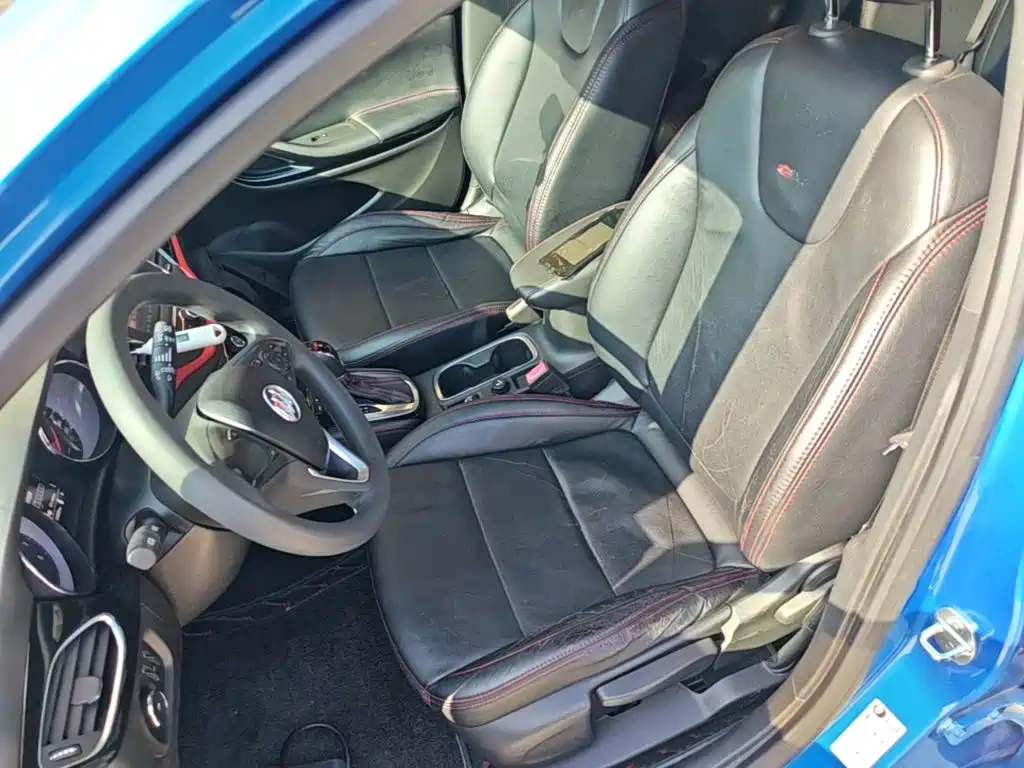 Buick Verano — миниатюра 15