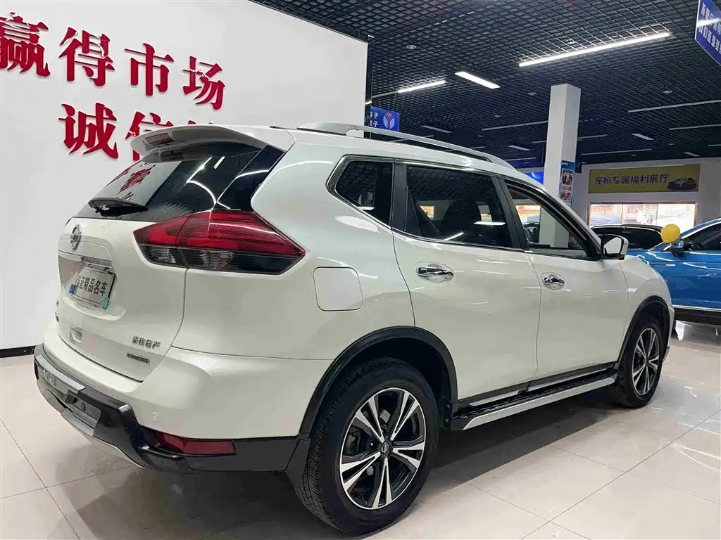 NISSAN QIJUN