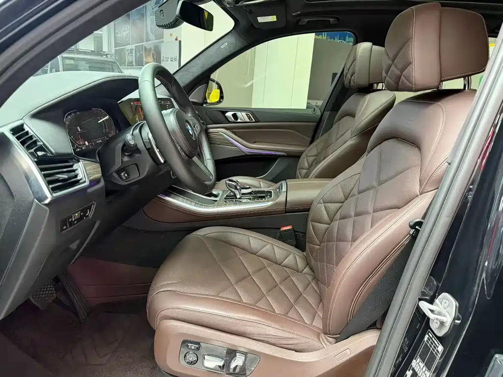 BMW X5 2022 xDrive 40Li Premium M Sport