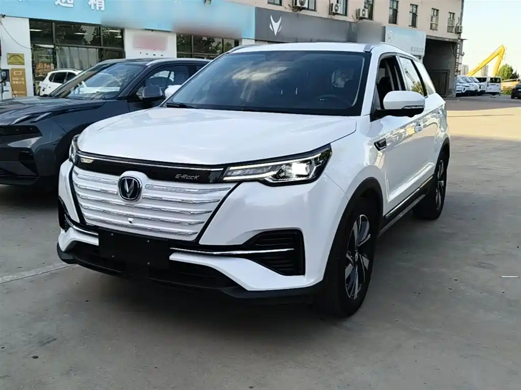 Changan CS55 EV — миниатюра 2